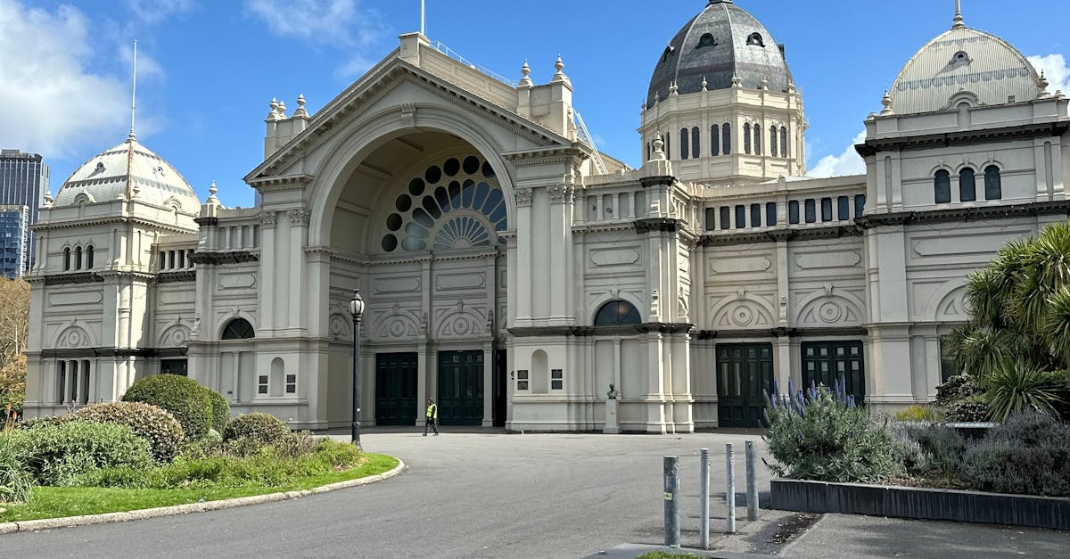 Best Practices for Scheduling Commercial Roof Replacements